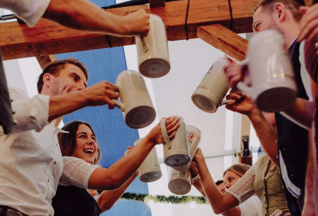 Crie uma autêntica experiência Oktoberfest com Erdinger